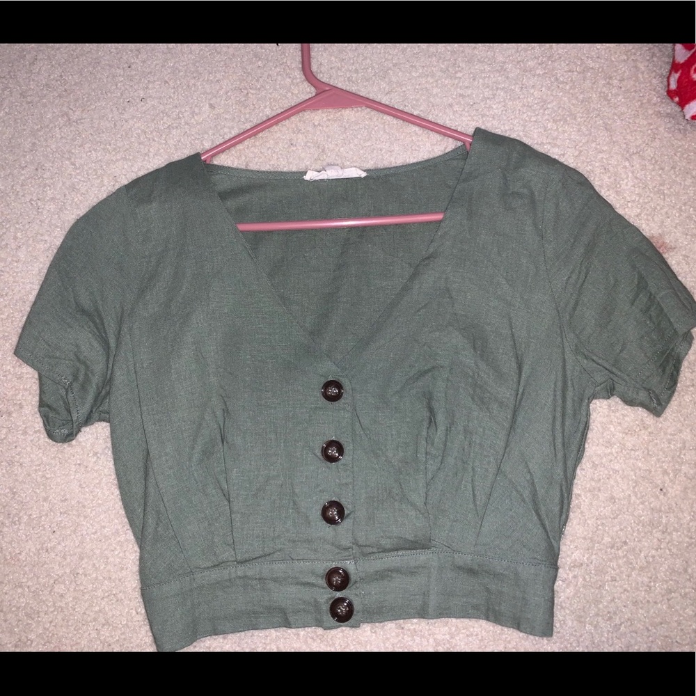 Olive cropped button shirt